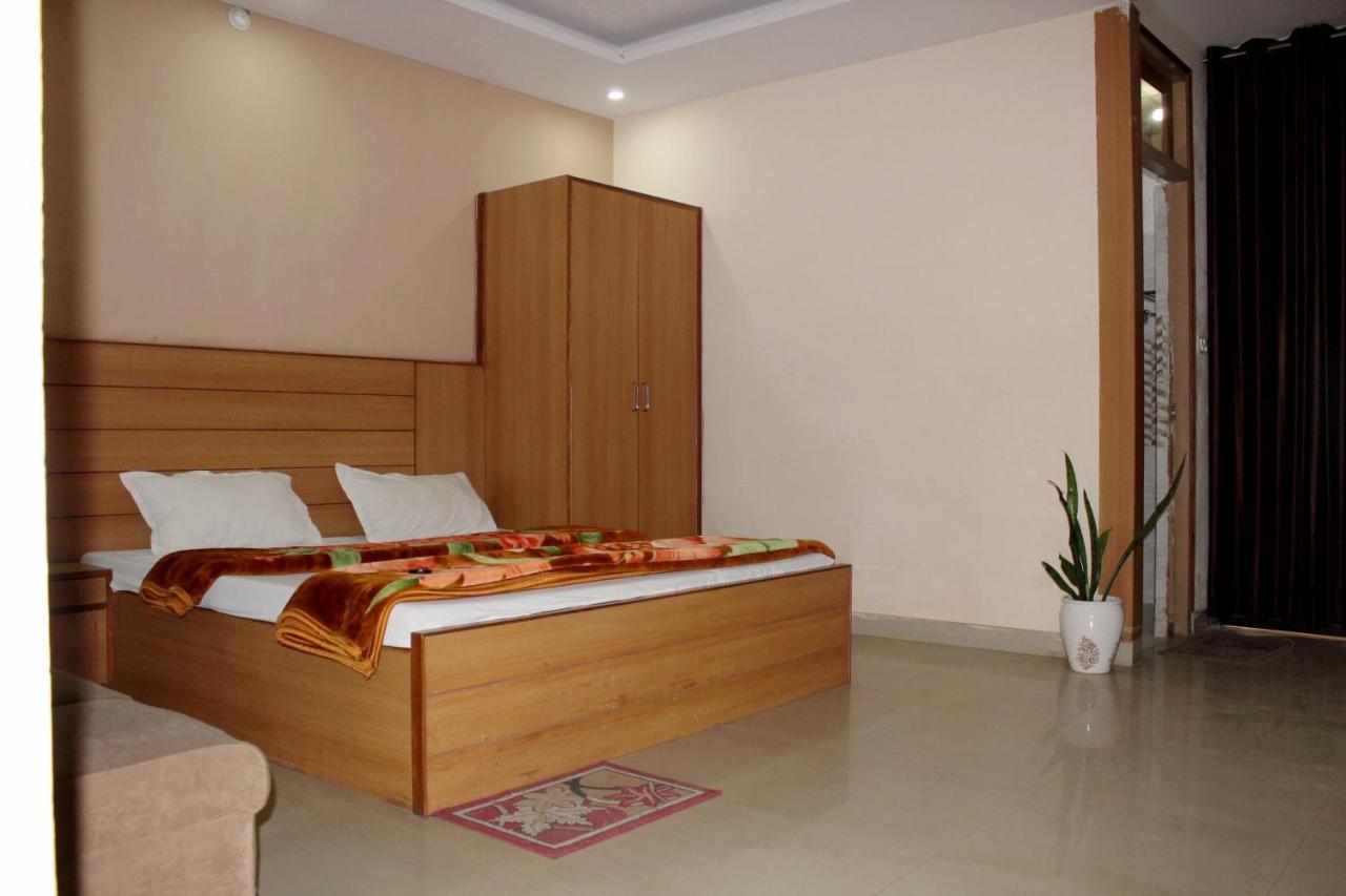 Wellness Home Lucknow Zewnętrze zdjęcie