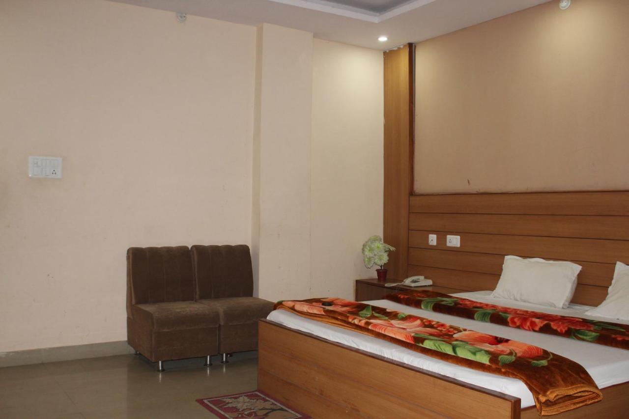 Wellness Home Lucknow Zewnętrze zdjęcie