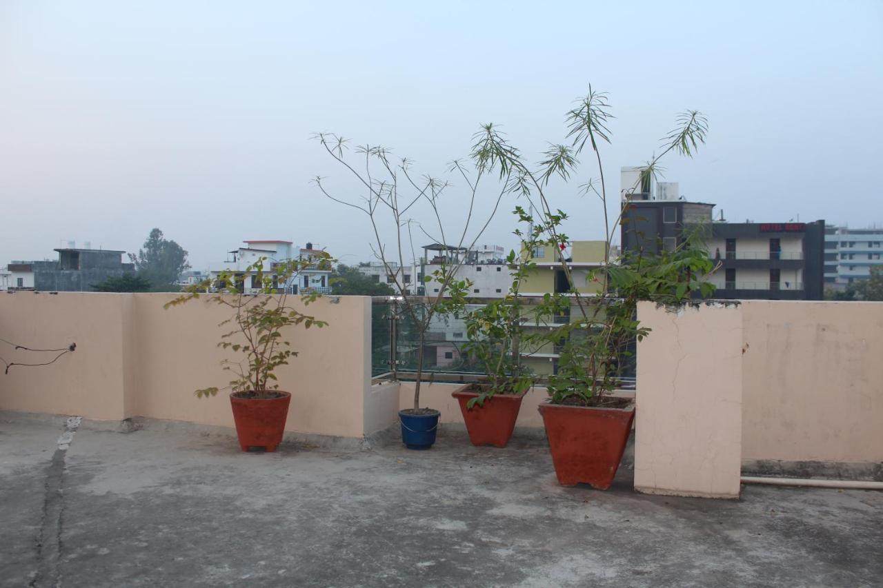 Wellness Home Lucknow Zewnętrze zdjęcie