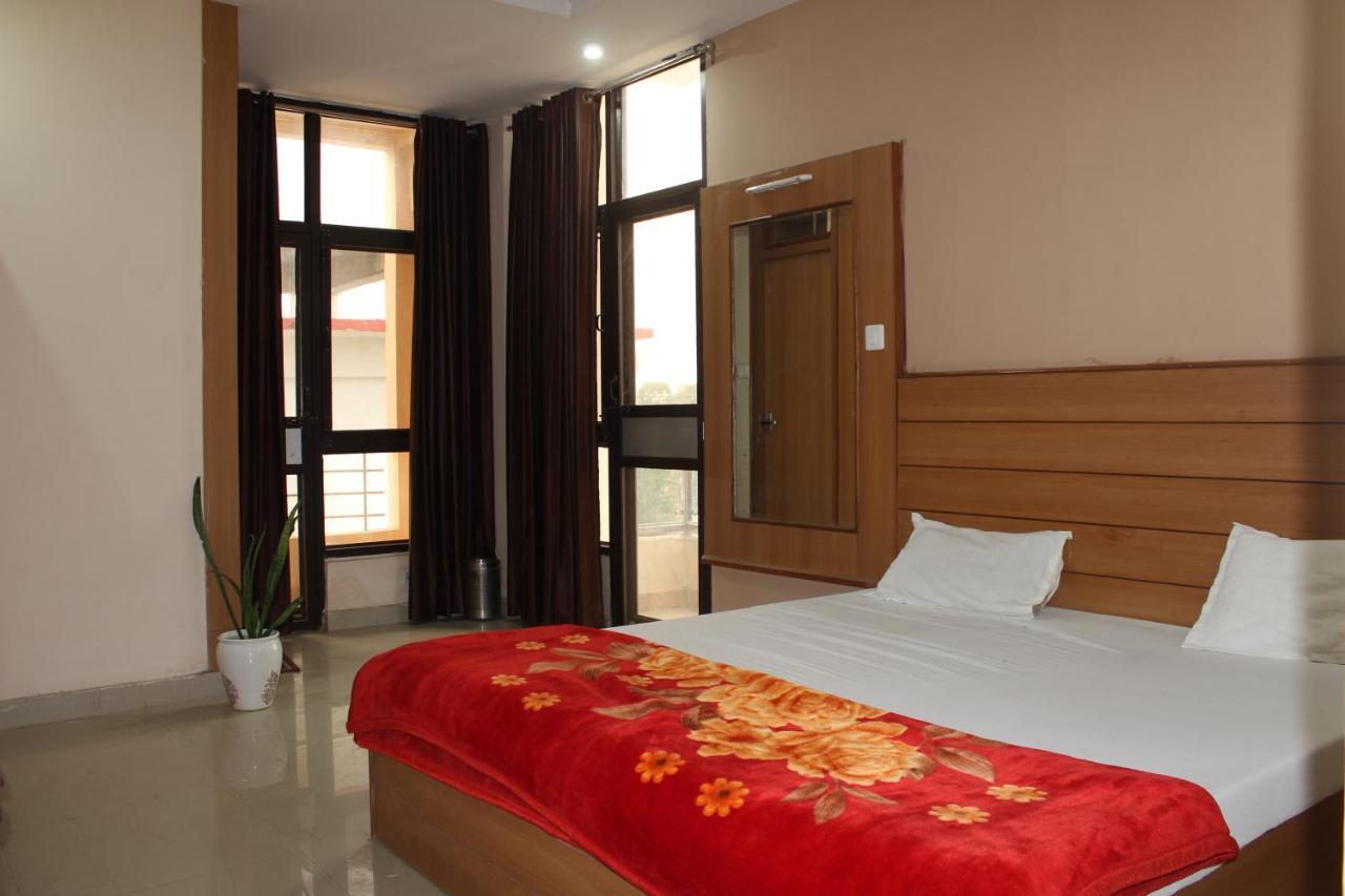 Wellness Home Lucknow Zewnętrze zdjęcie